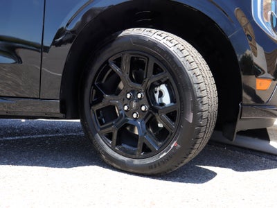 2025 Ford Maverick Lobo Standard