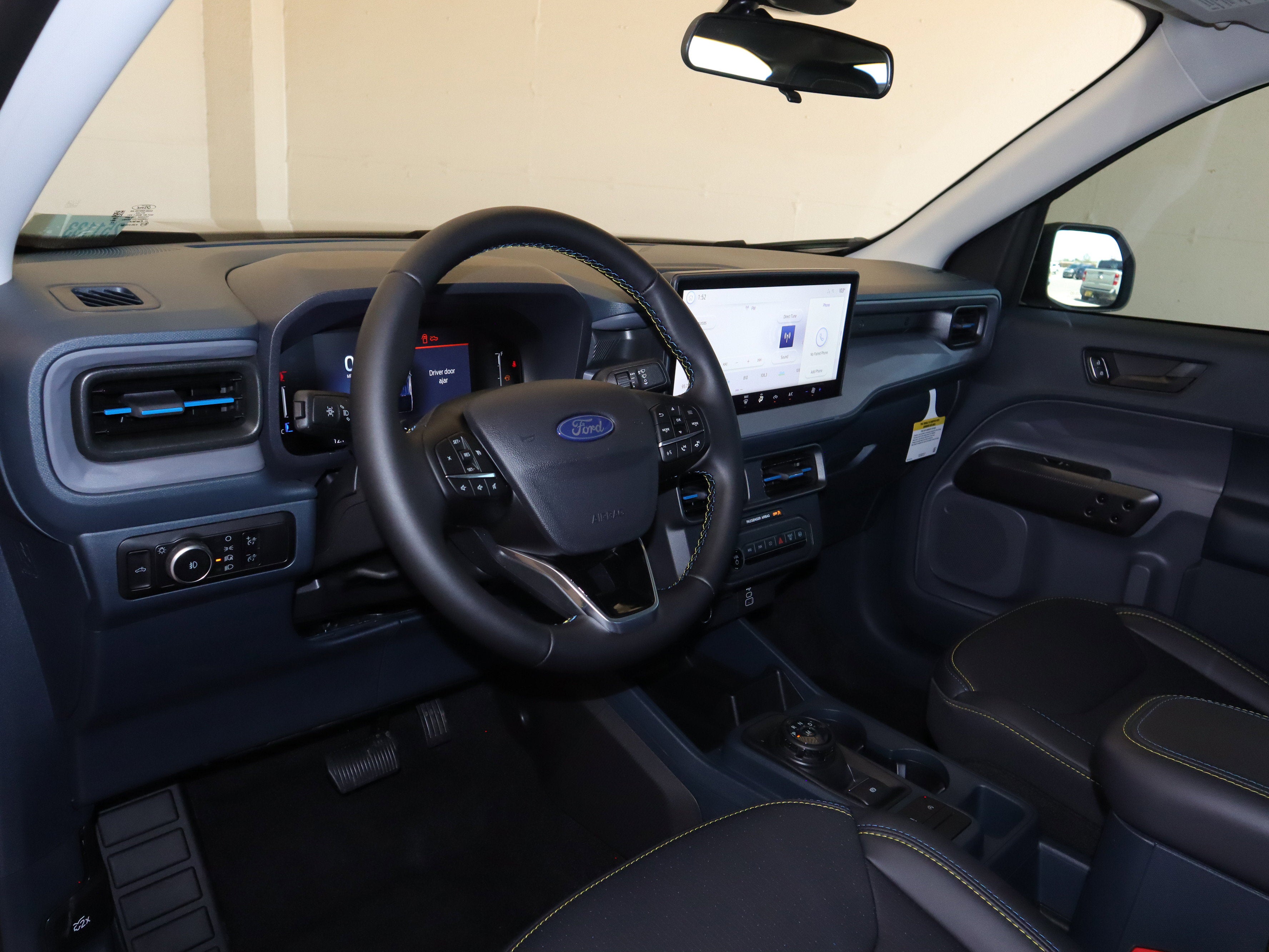 2025 Ford Maverick Lobo Standard