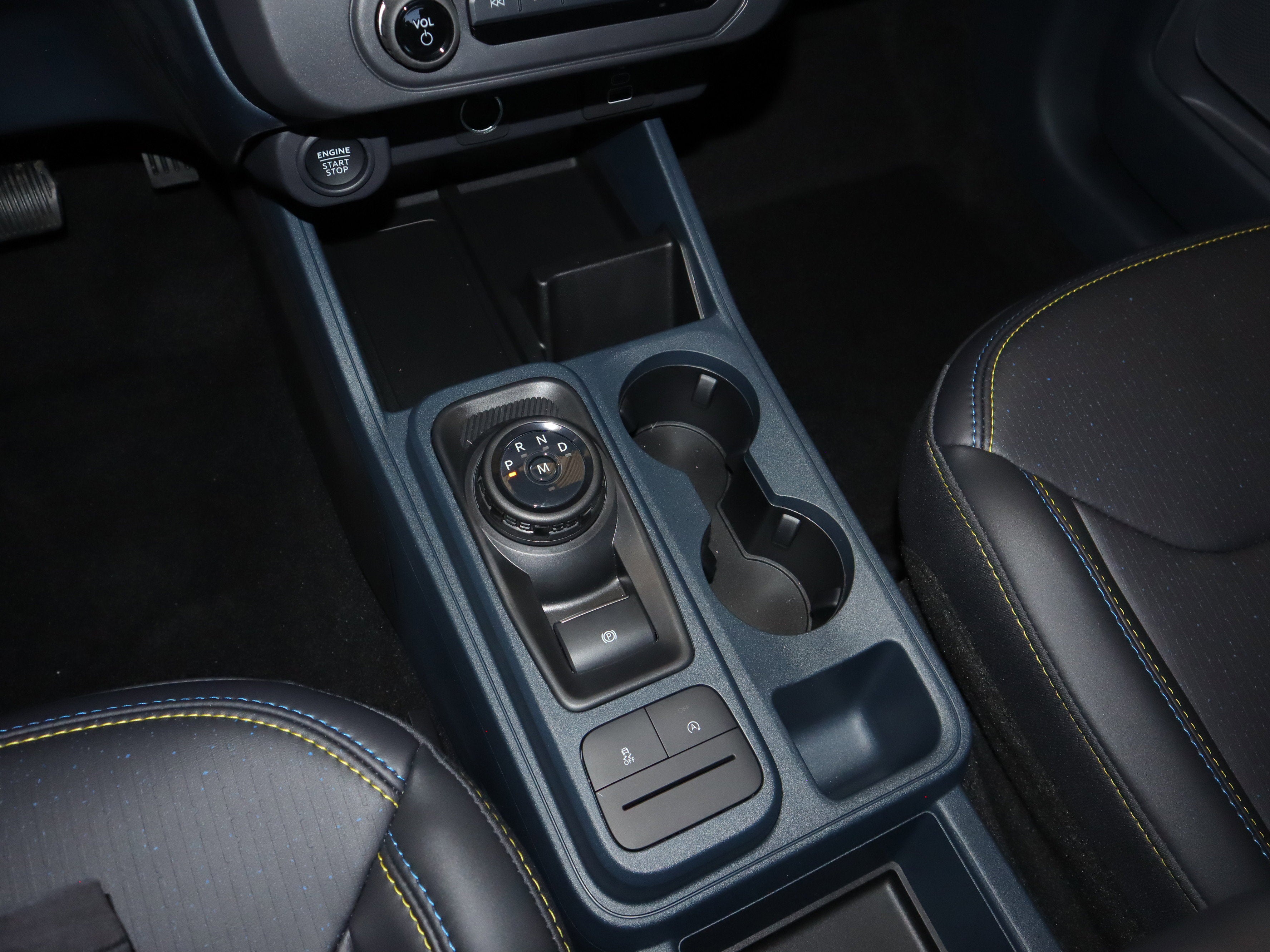 2025 Ford Maverick Lobo Standard