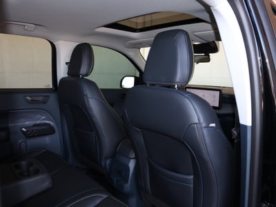 2025 Ford Maverick Lobo Standard