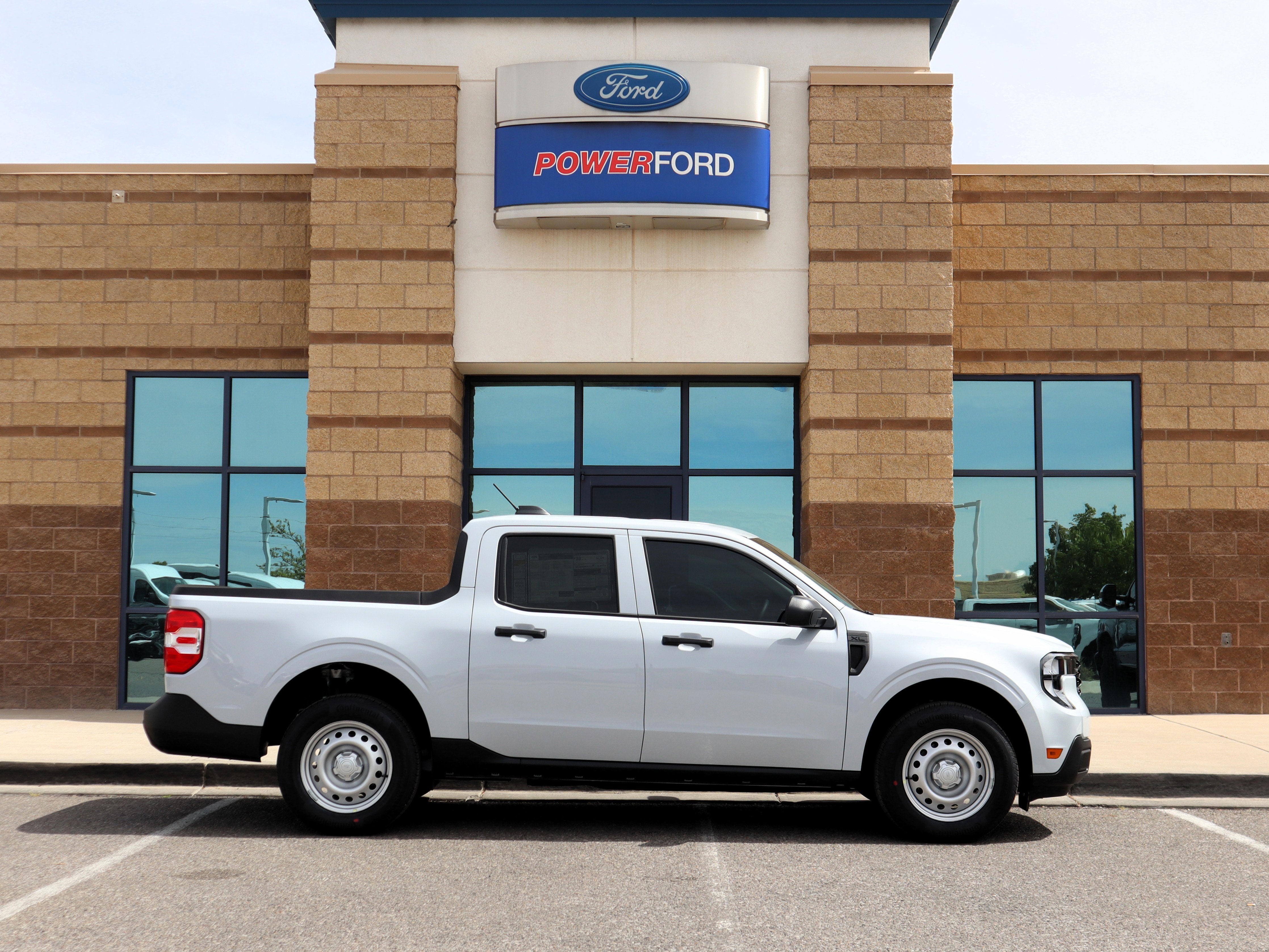 2026 Ford Maverick XL