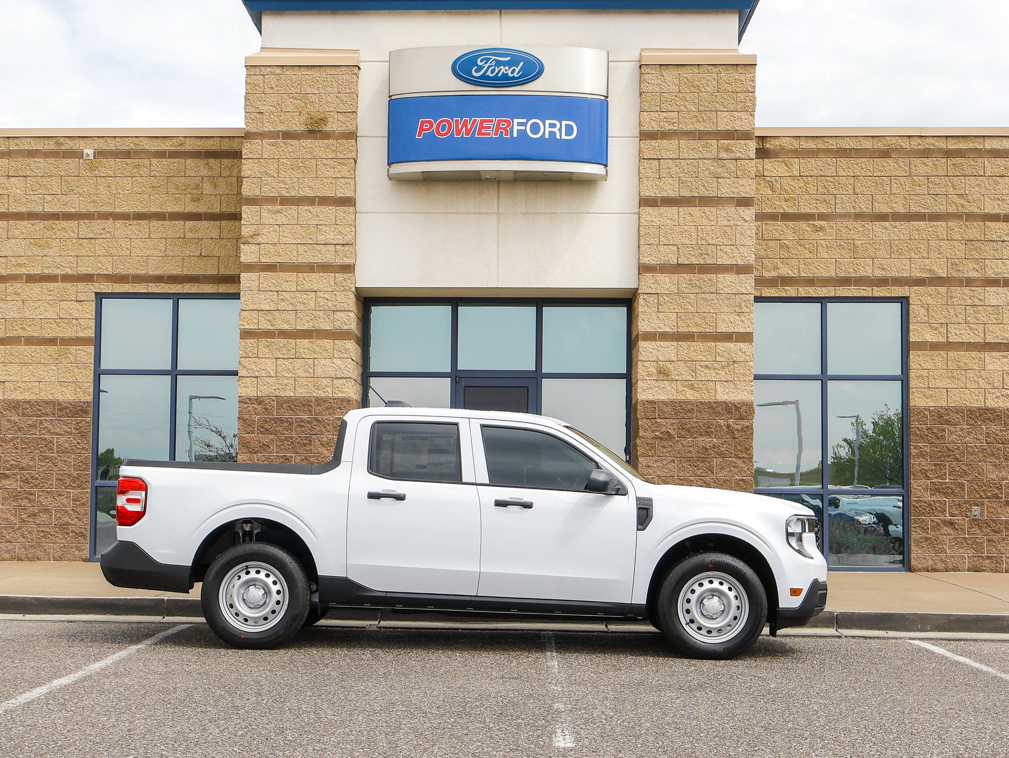 2026 Ford Maverick XL