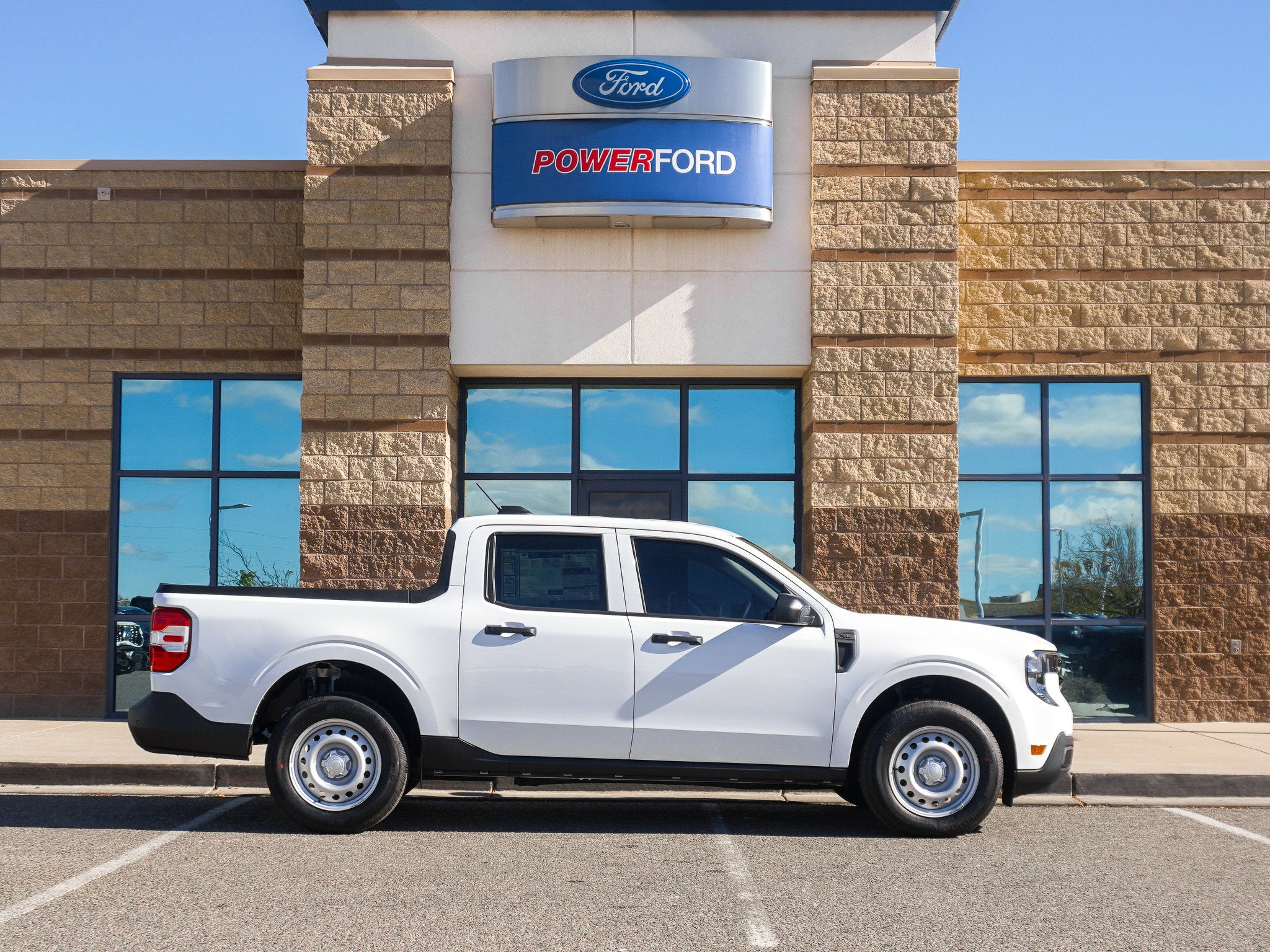 2026 Ford Maverick XL