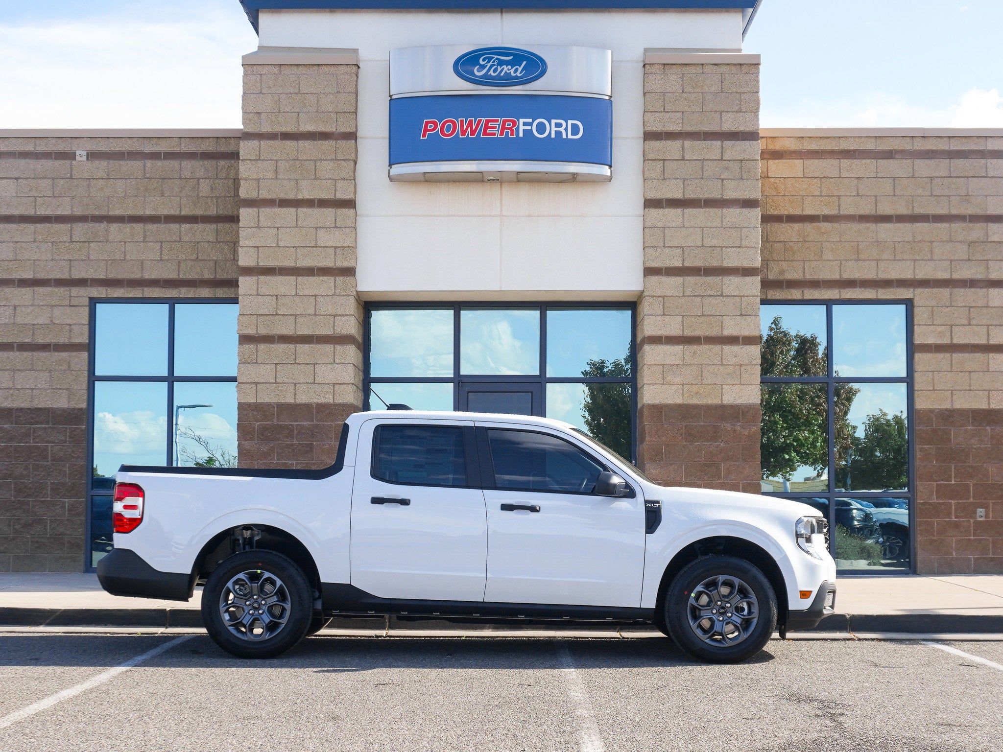 2025 Ford Maverick XLT