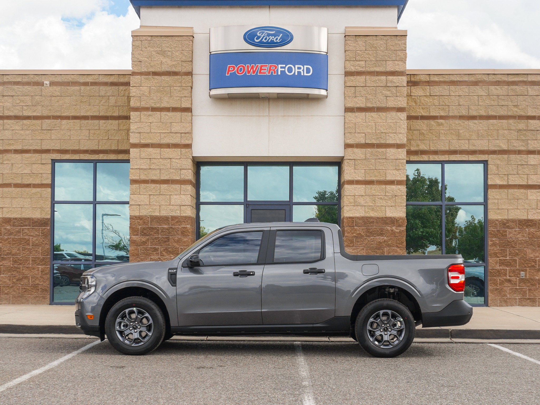 2025 Ford Maverick XLT