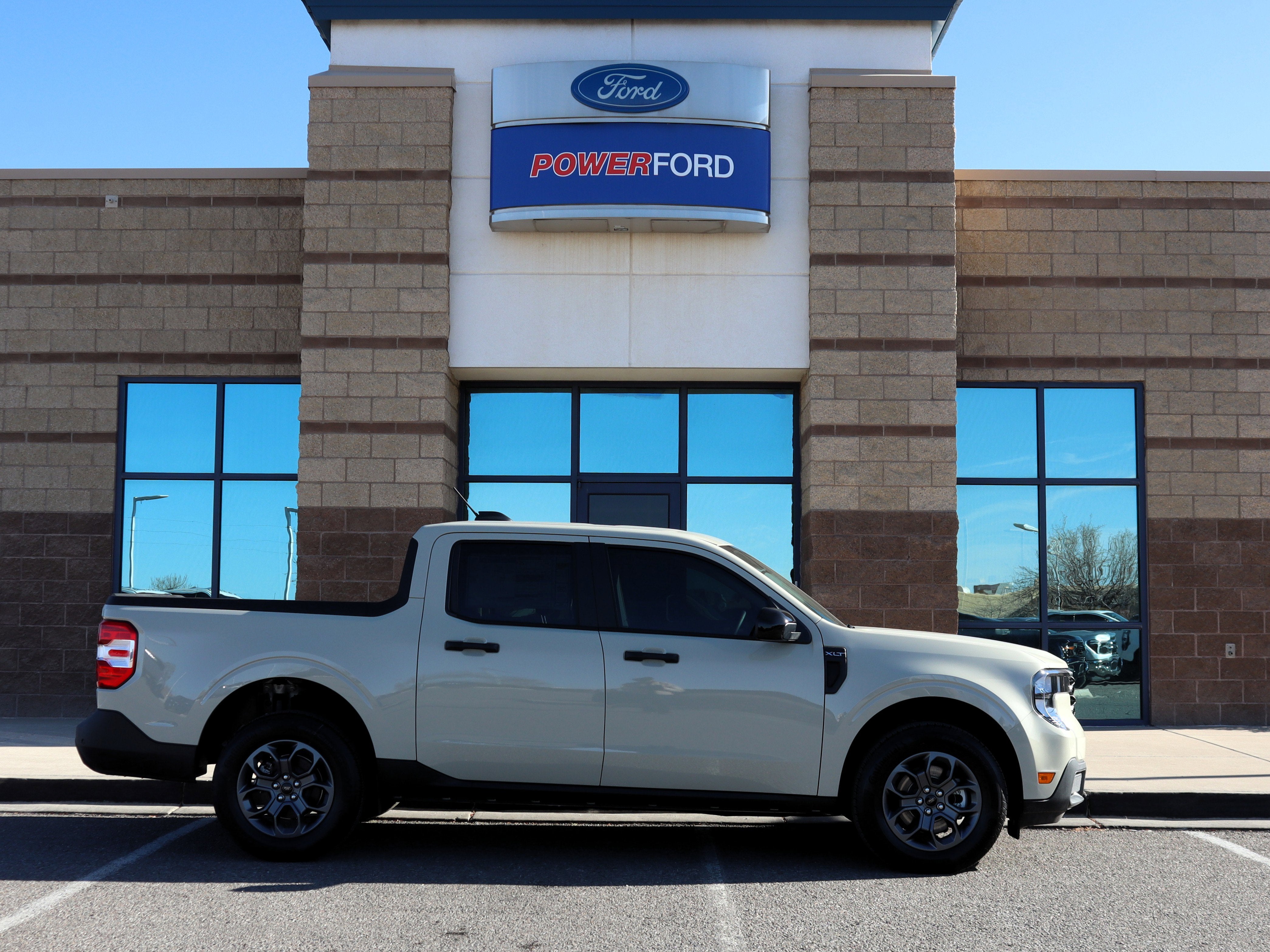 2025 Ford Maverick XLT