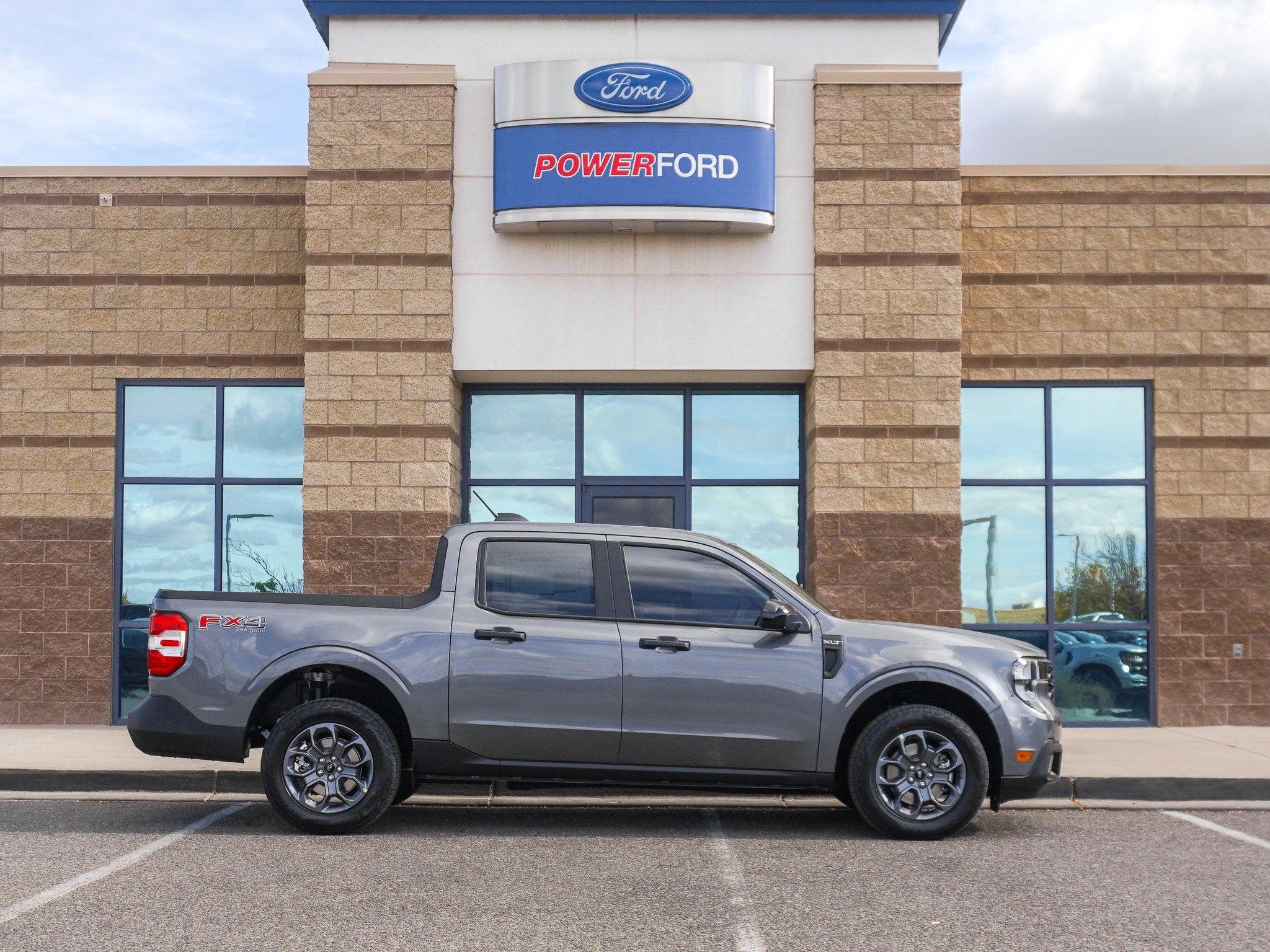 2025 Ford Maverick XLT