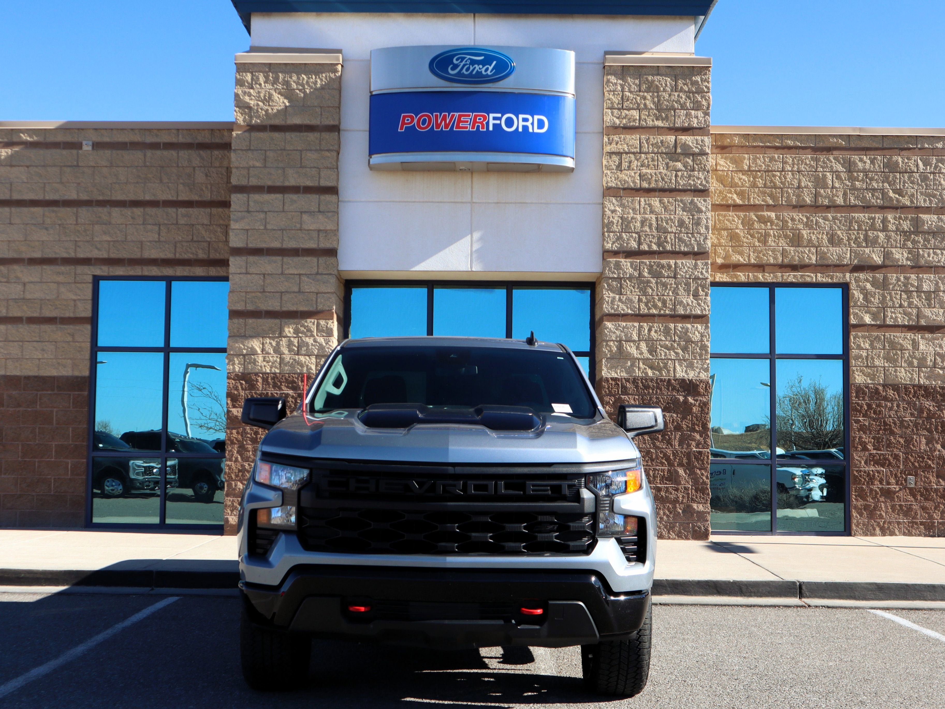 2023 Chevrolet Silverado 1500 Custom Trail Boss