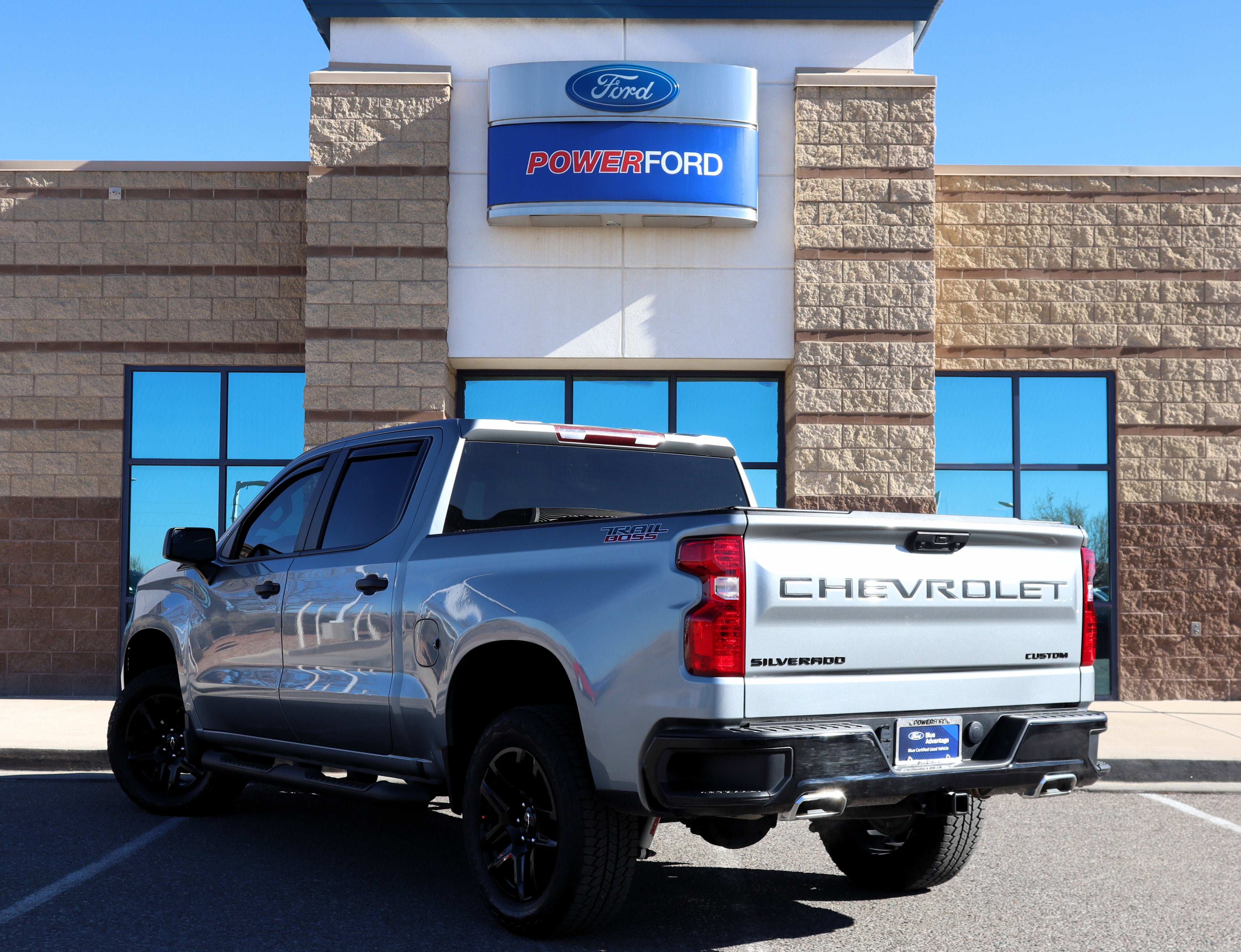 2023 Chevrolet Silverado 1500 Custom Trail Boss