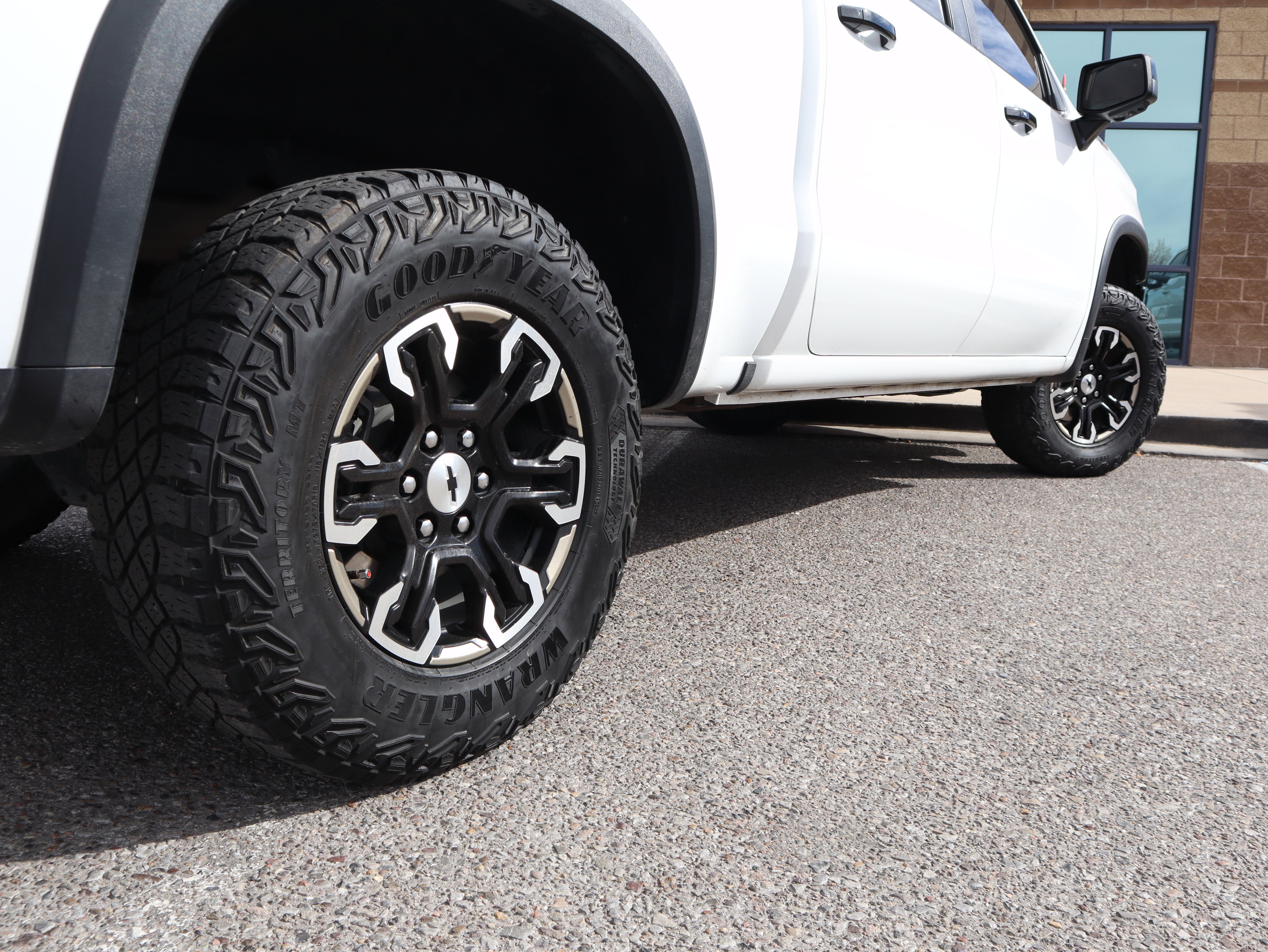 2023 Chevrolet Silverado 1500 ZR2