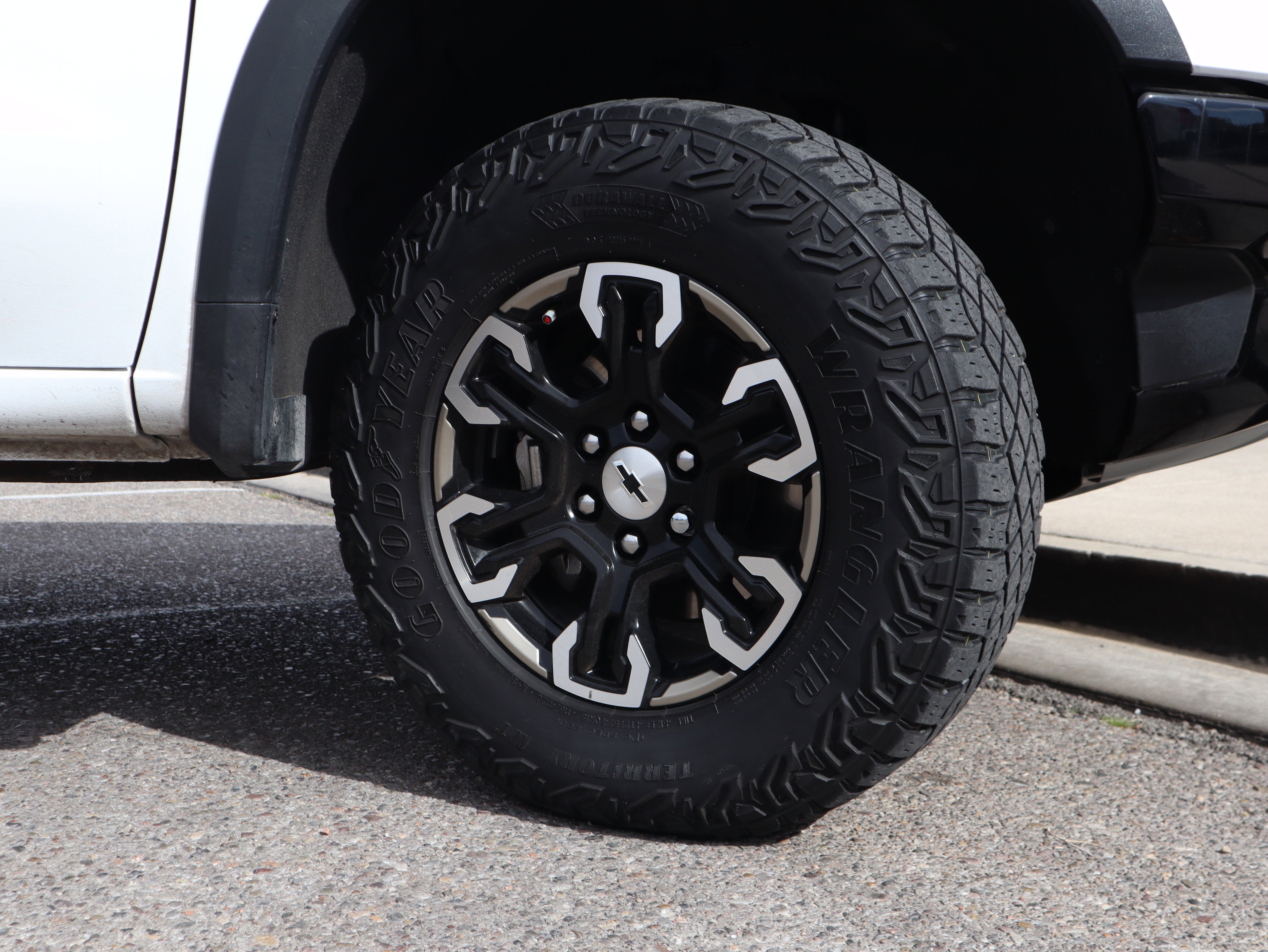 2023 Chevrolet Silverado 1500 ZR2