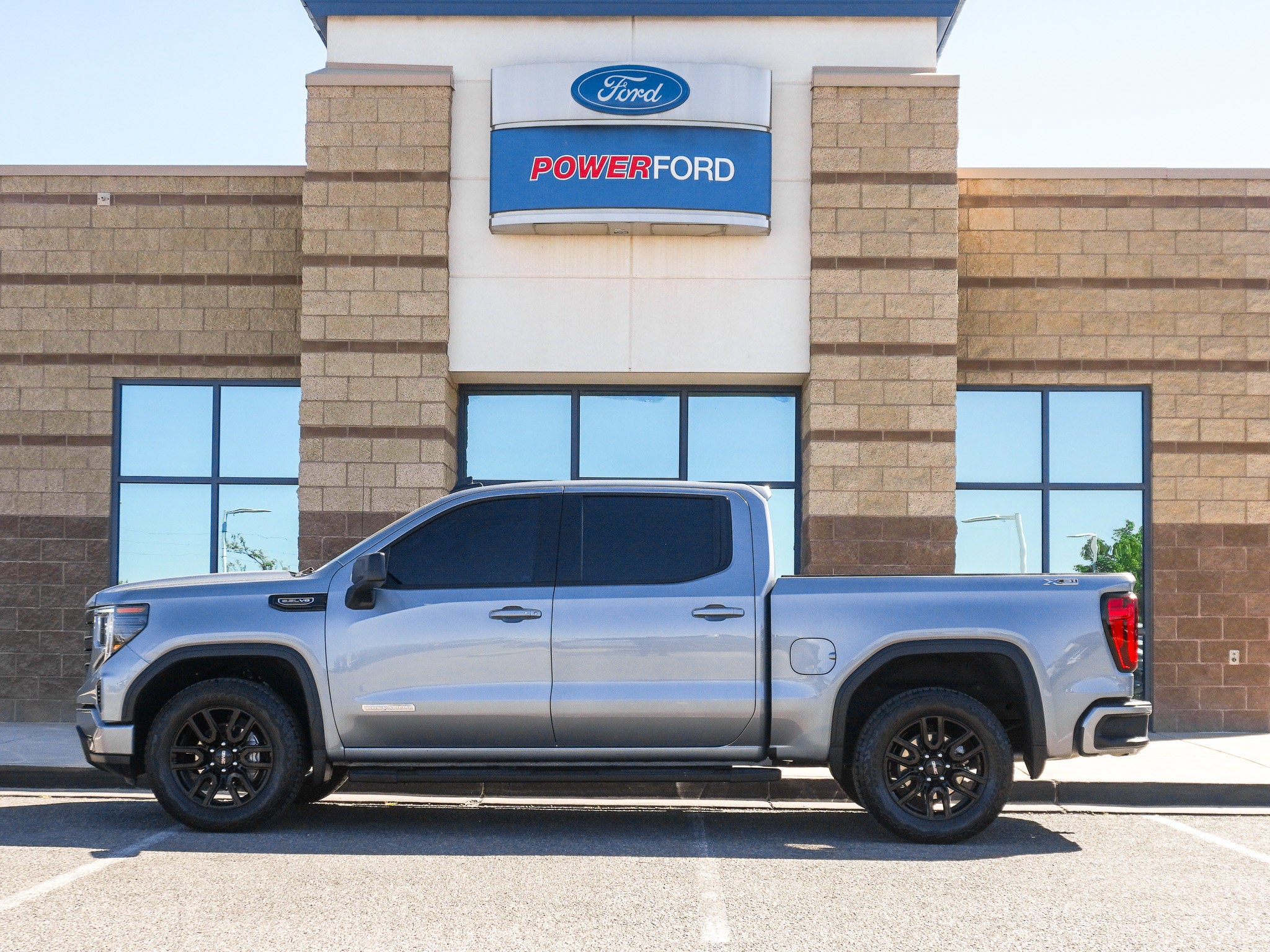 2025 GMC Sierra 1500 Elevation