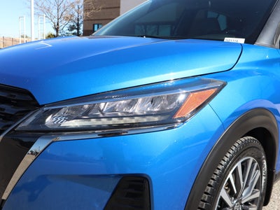 2021 Nissan Kicks SR