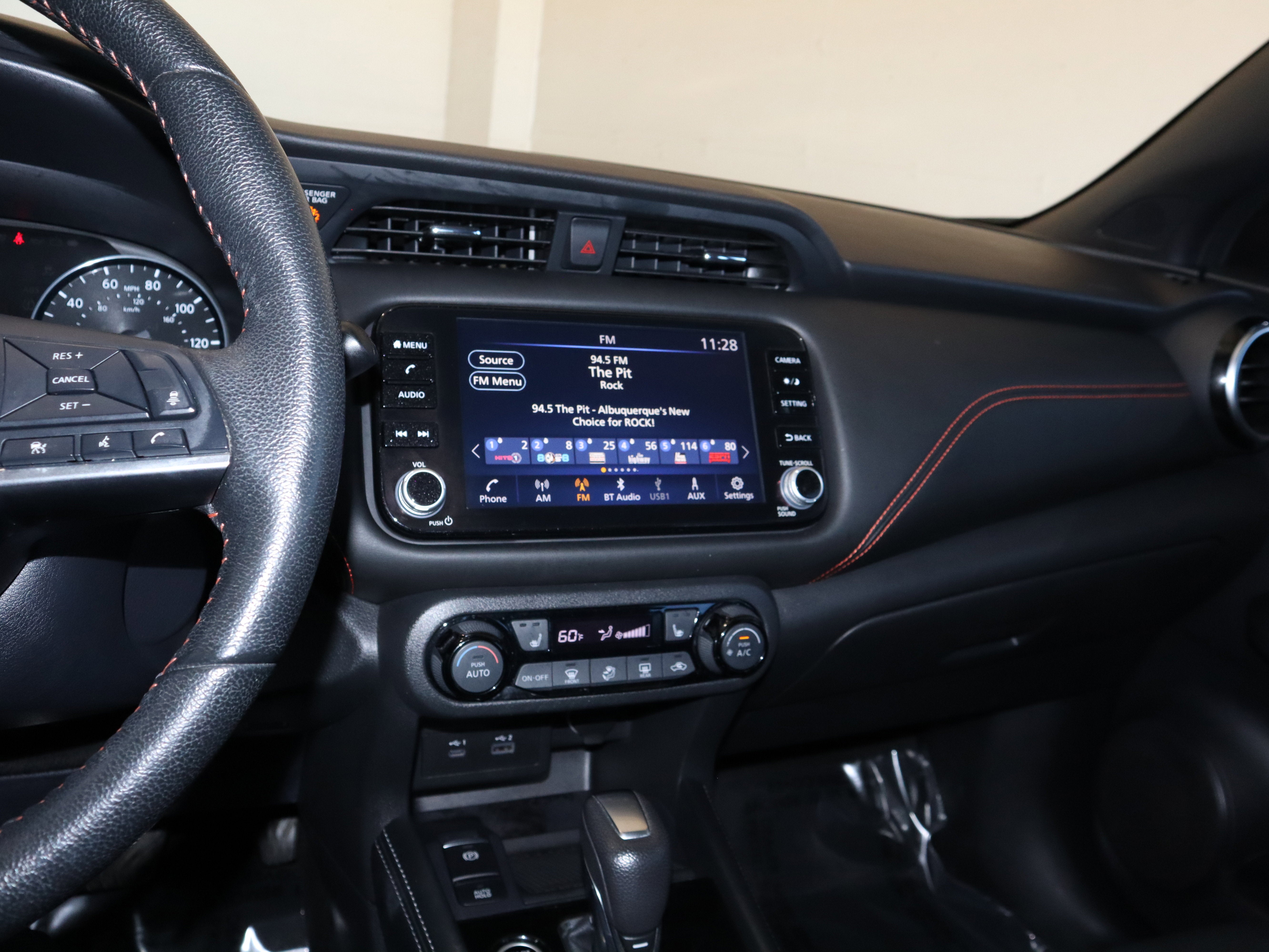 2021 Nissan Kicks SR