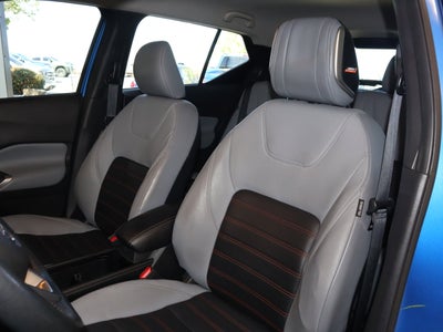 2021 Nissan Kicks SR