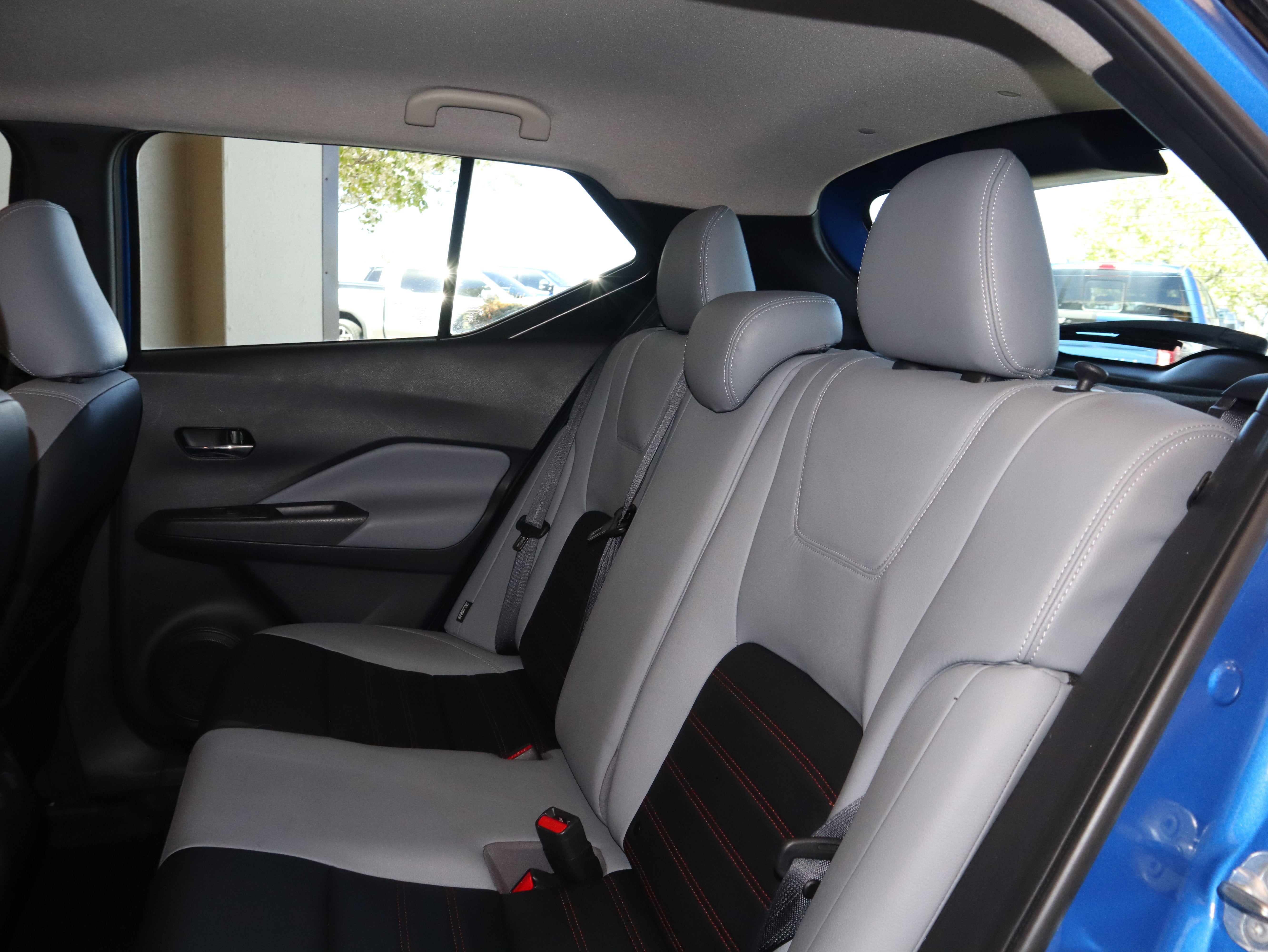 2021 Nissan Kicks SR