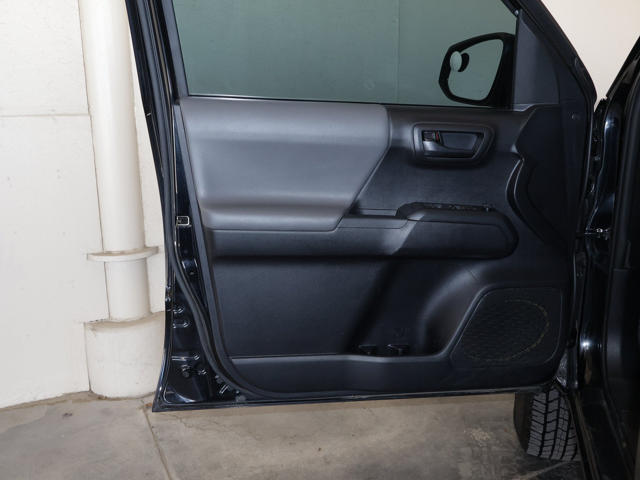 2021 Toyota Tacoma SR V6