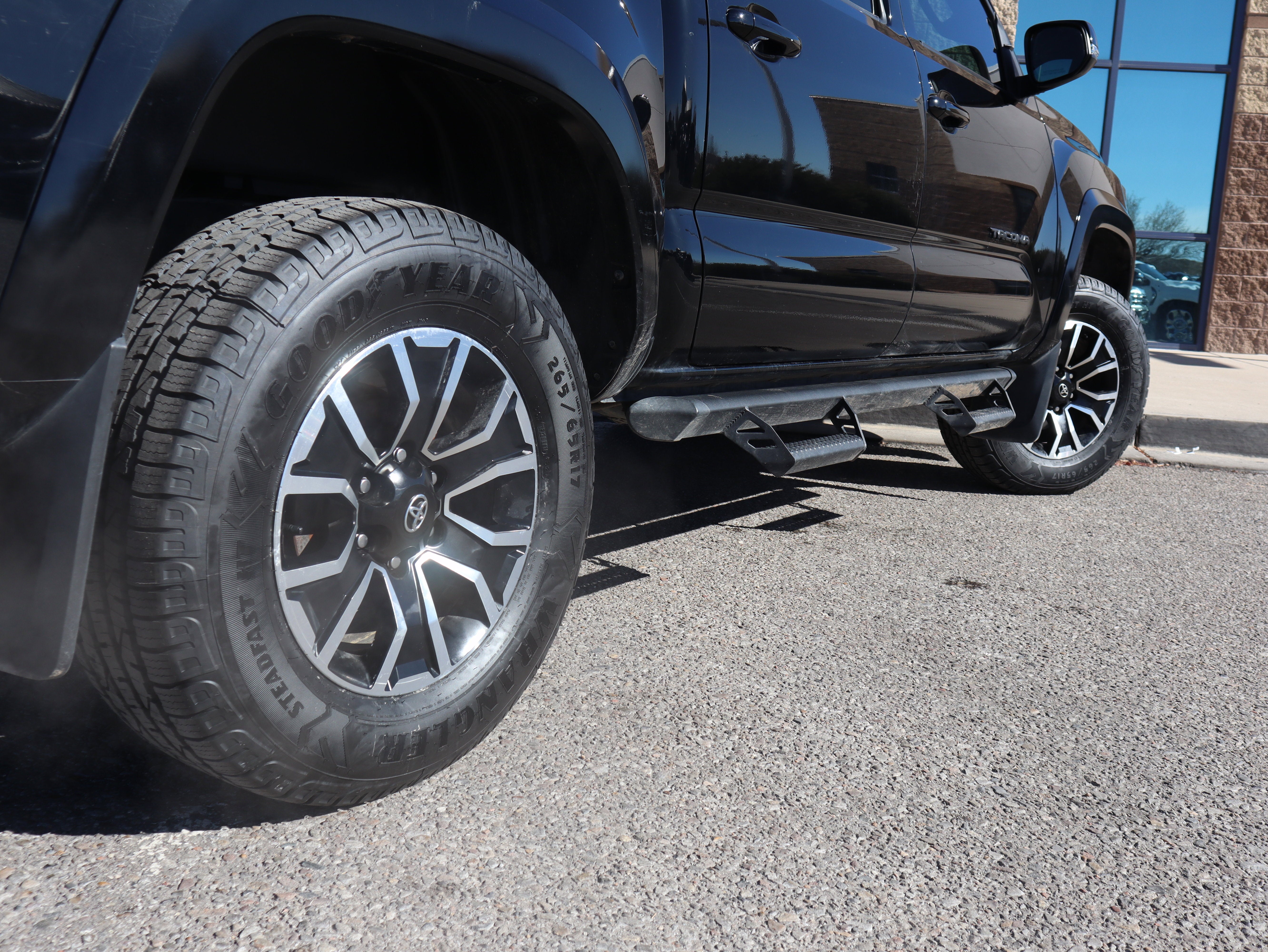 2023 Toyota Tacoma TRD Sport V6