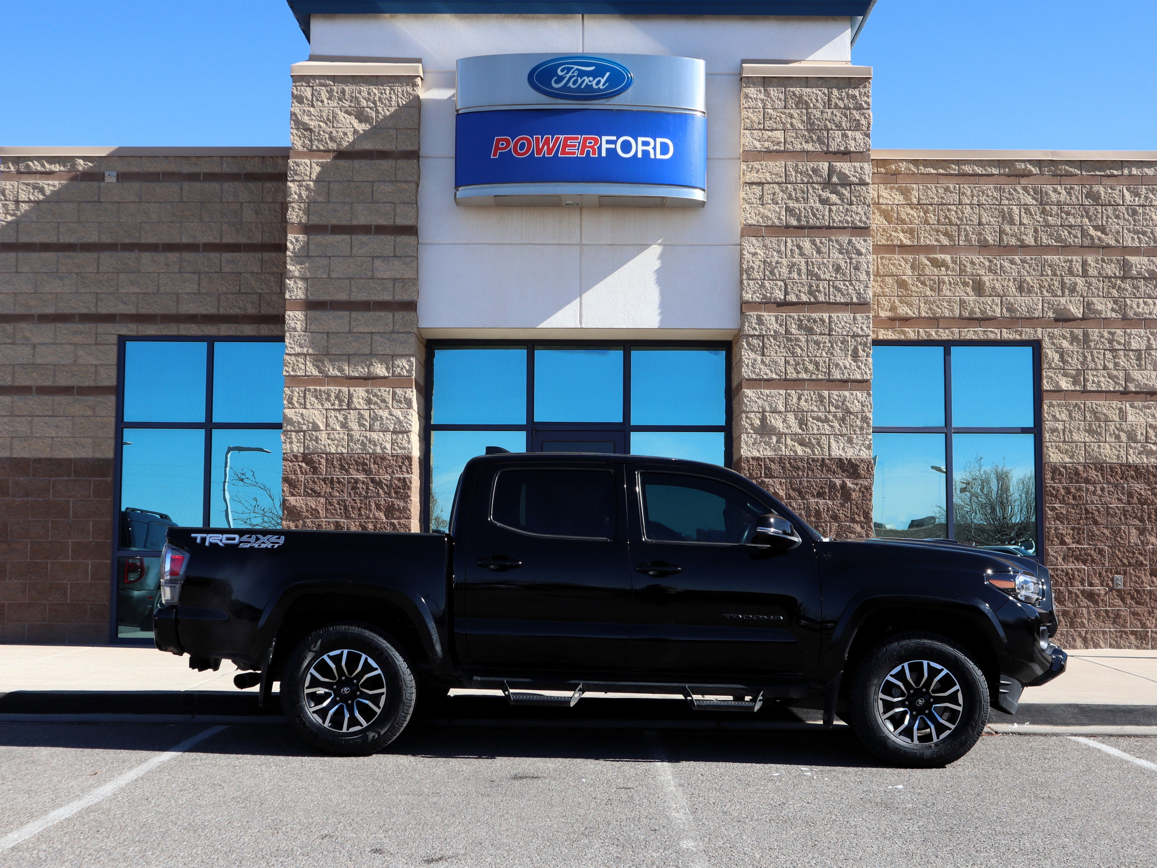 2023 Toyota Tacoma TRD Sport V6