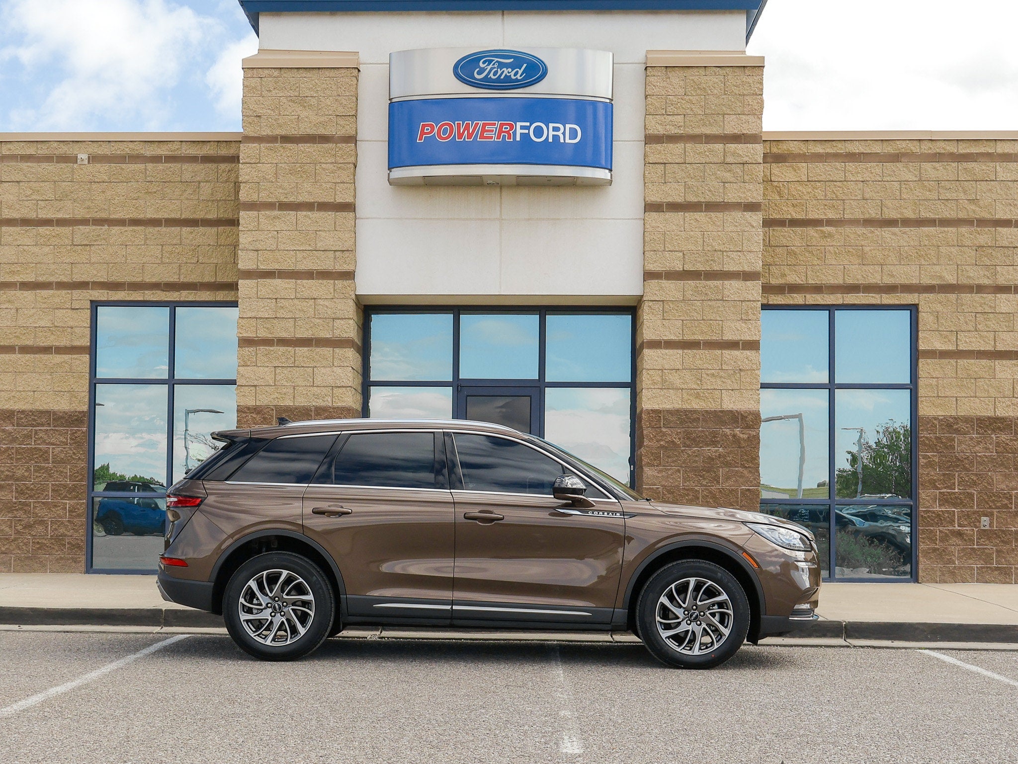 2022 Lincoln Corsair Standard