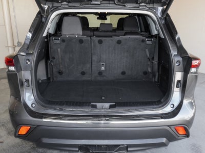 2022 Toyota Highlander LE