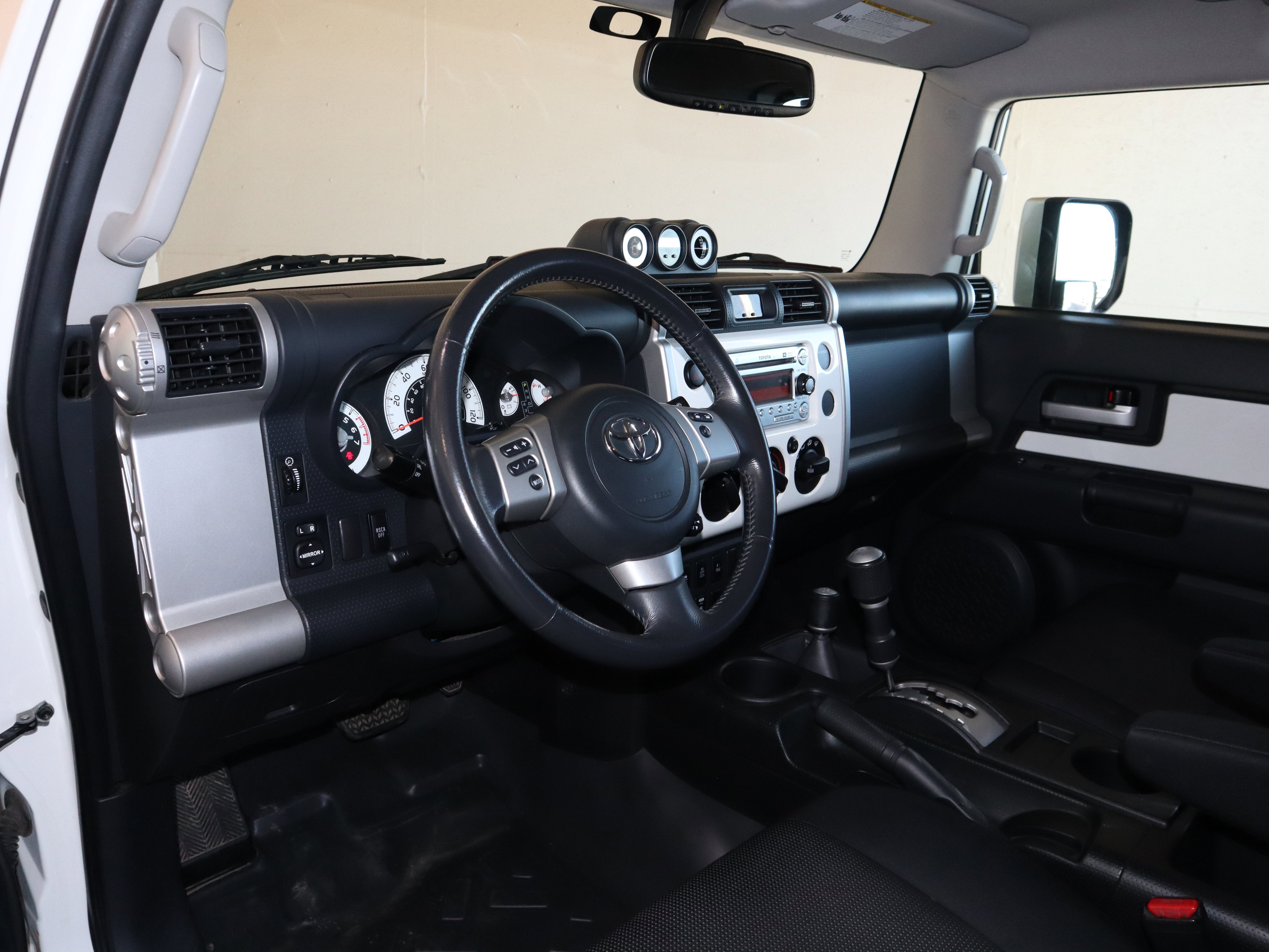 2014 Toyota FJ Cruiser Base