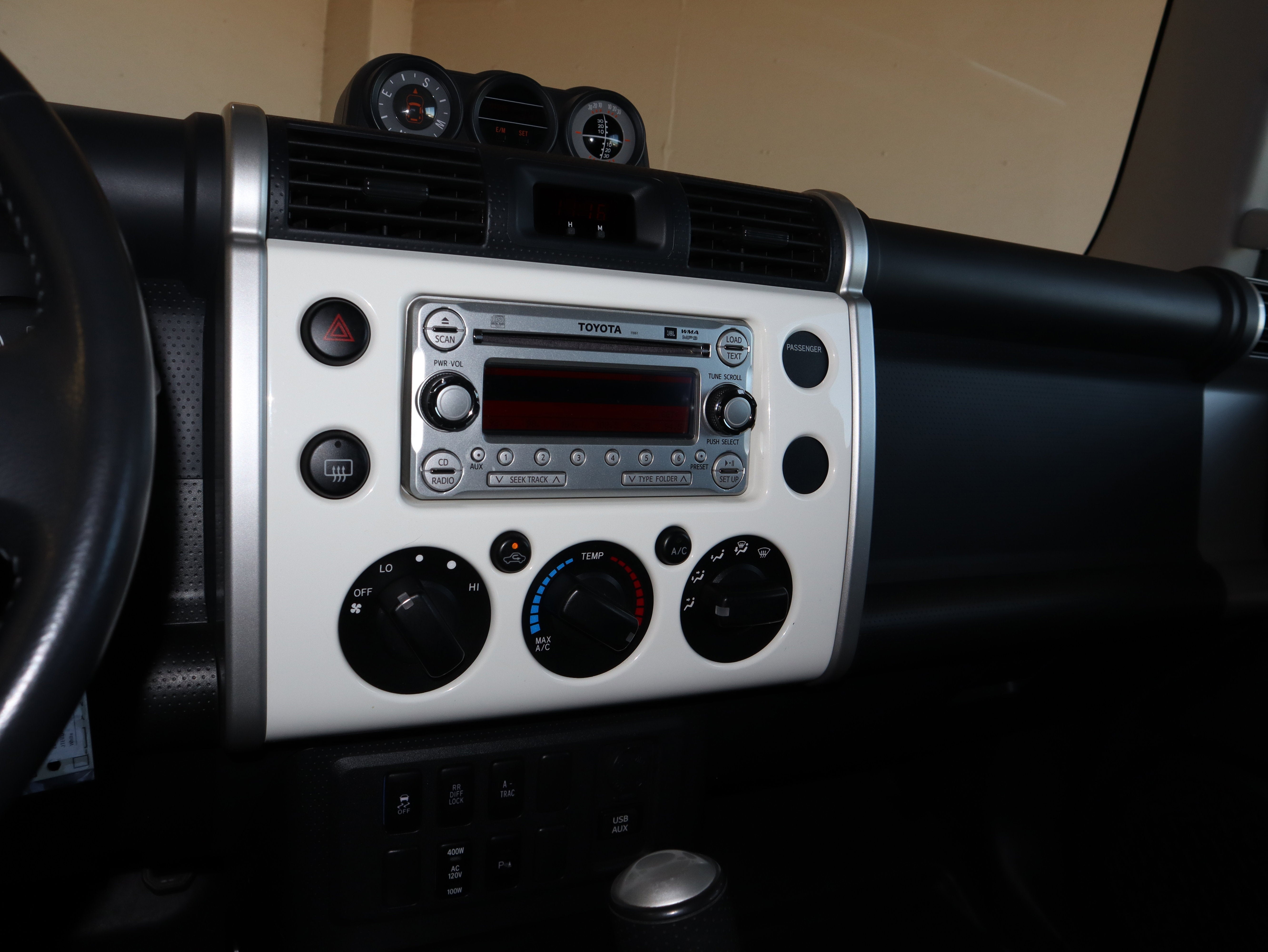 2014 Toyota FJ Cruiser Base