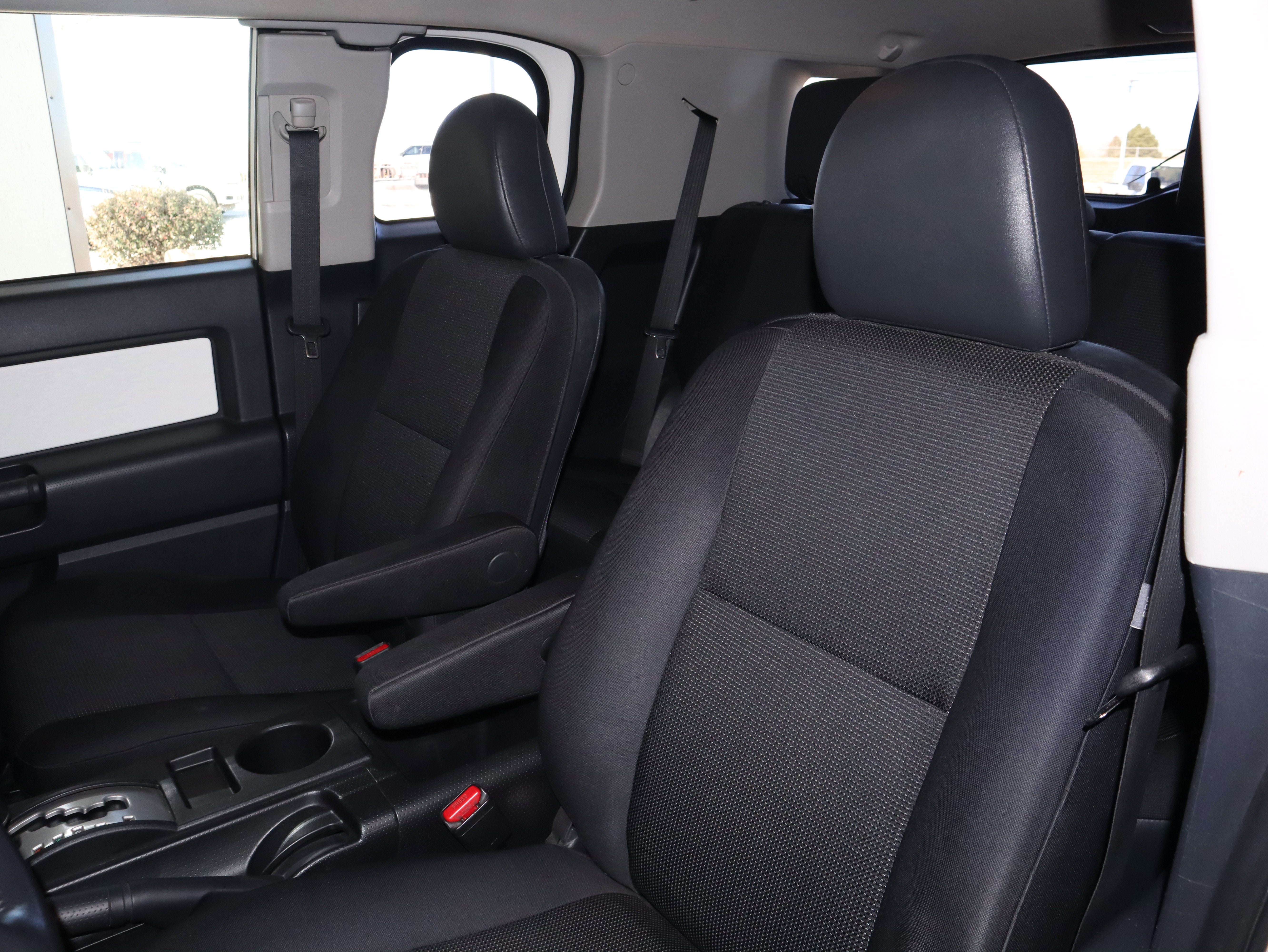 2014 Toyota FJ Cruiser Base