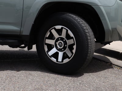 2022 Toyota 4Runner TRD Off-Road