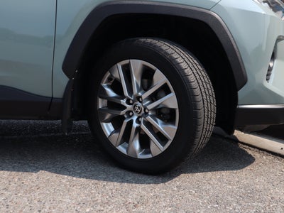 2020 Toyota RAV4 XLE Premium