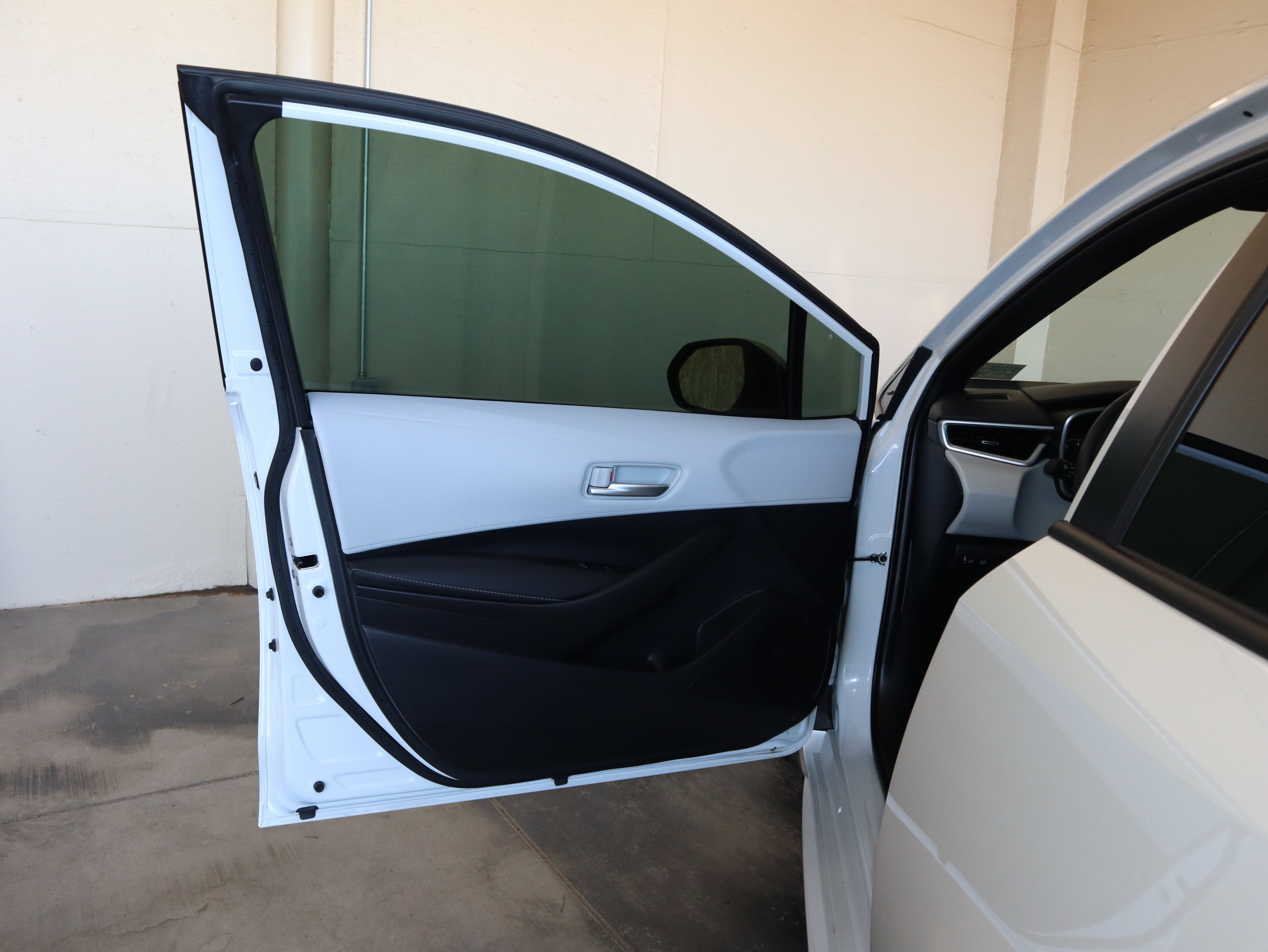 2025 Toyota Corolla Hatchback SE