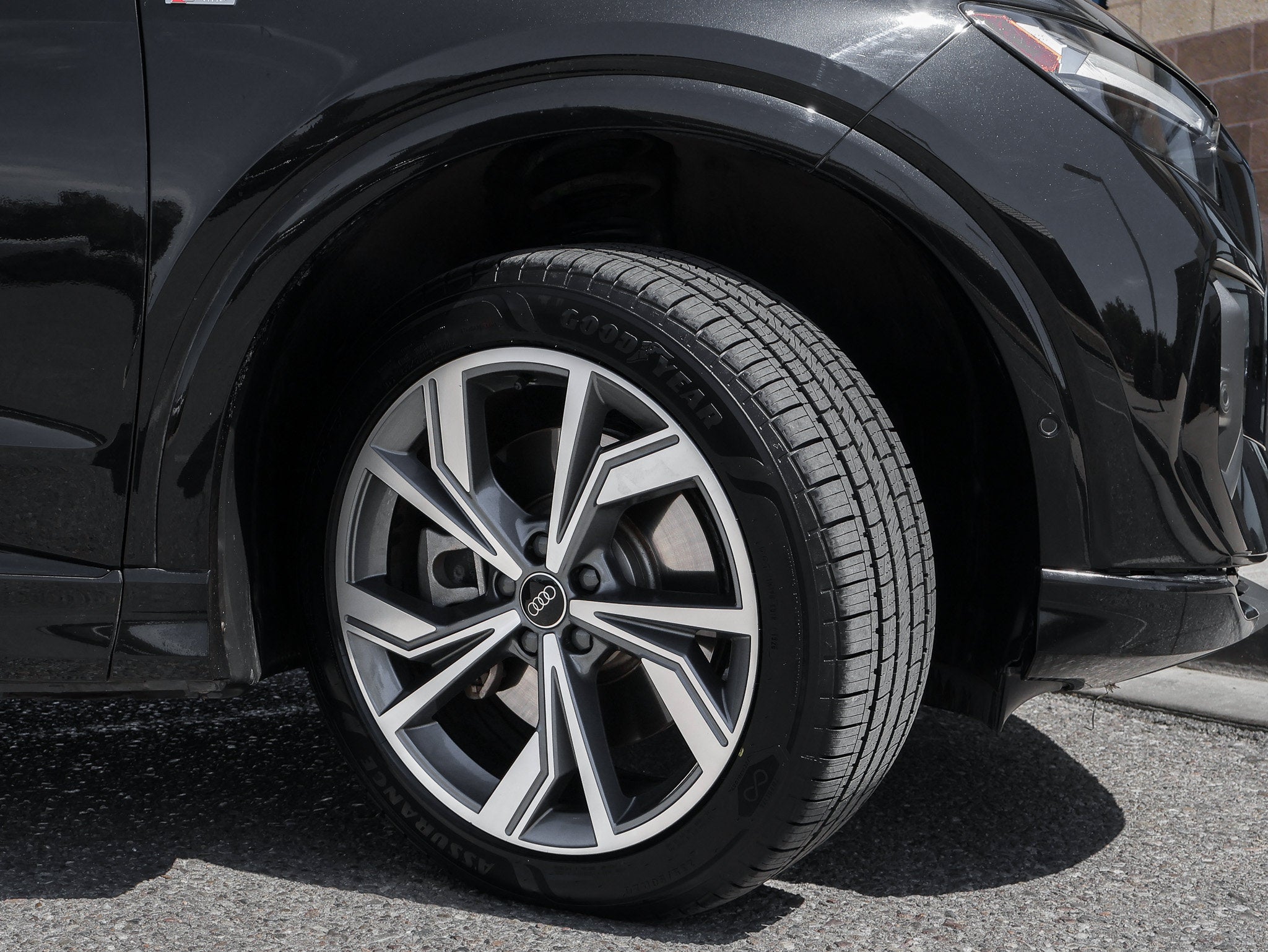 2024 Audi Q4 Sportback e-tron Premium Plus quattro