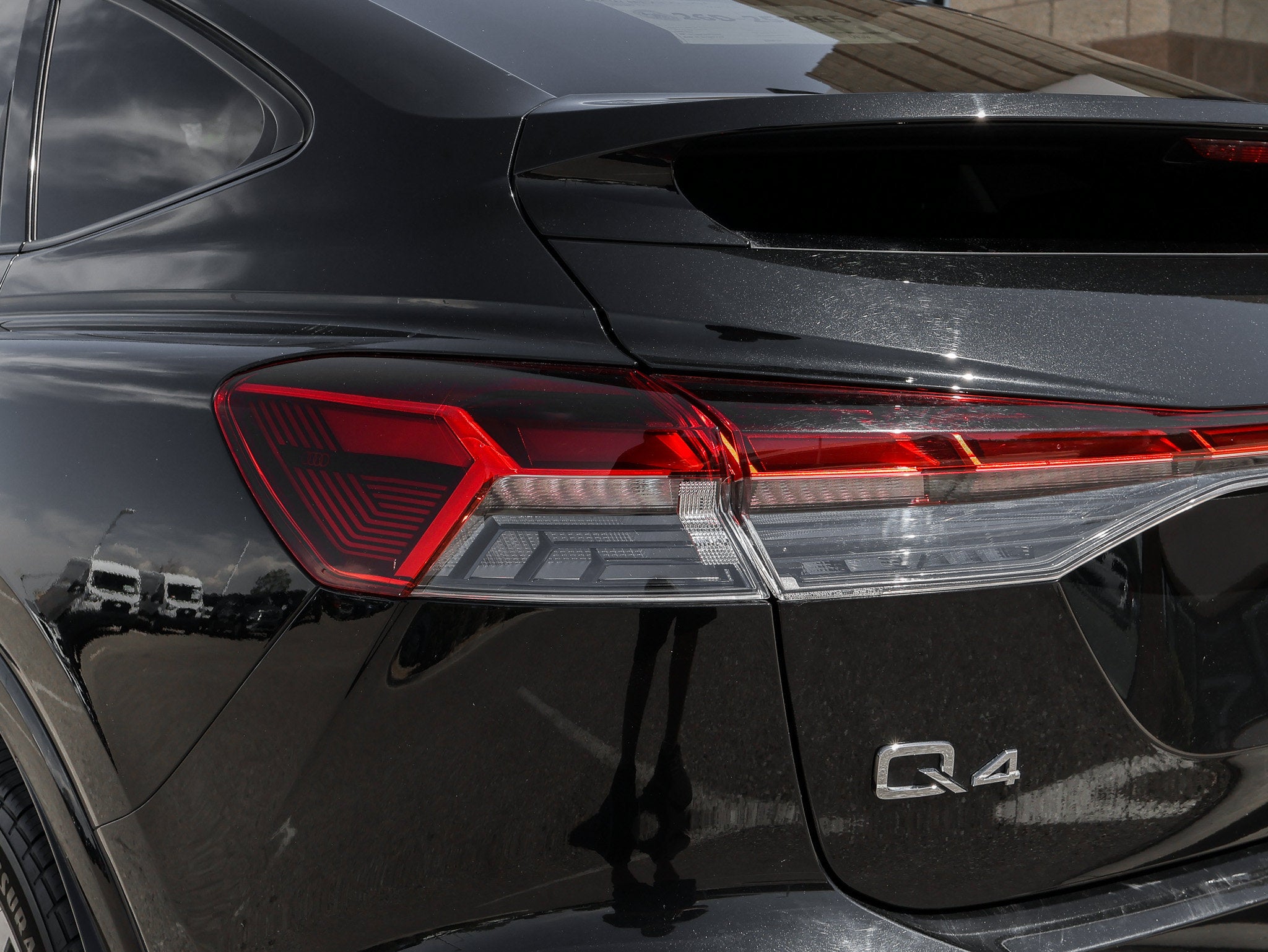2024 Audi Q4 Sportback e-tron Premium Plus quattro