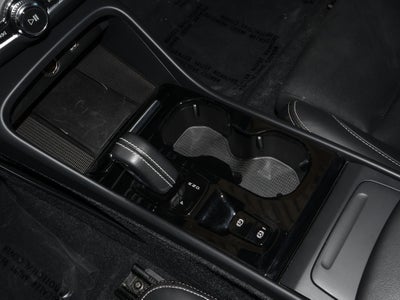 2022 Volvo XC40 R-Design