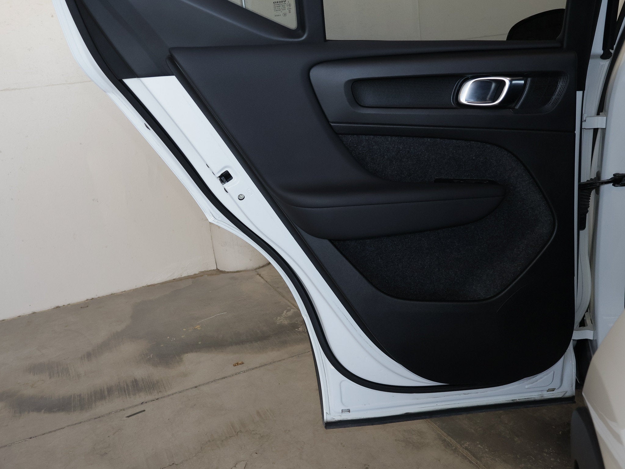 2022 Volvo XC40 R-Design
